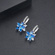 Load image into Gallery viewer, Romantic flower earrings