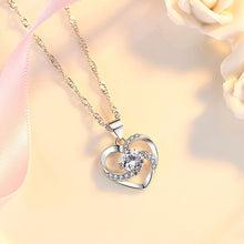 Load image into Gallery viewer, Heart pendant necklace