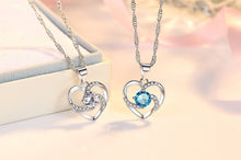 Load image into Gallery viewer, Heart pendant necklace
