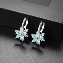 Load image into Gallery viewer, Romantic flower earrings
