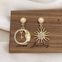 Load image into Gallery viewer, Sun and Moon earrings
